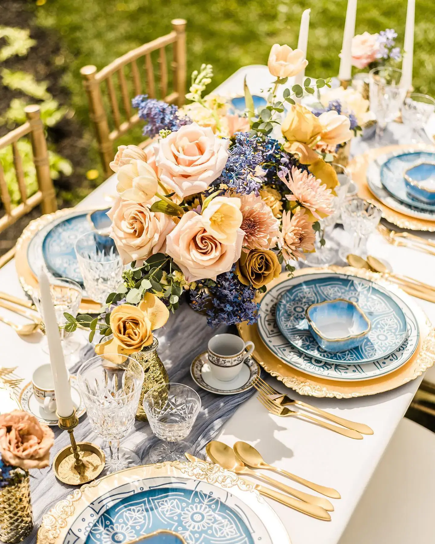 Blue and peach tablescape